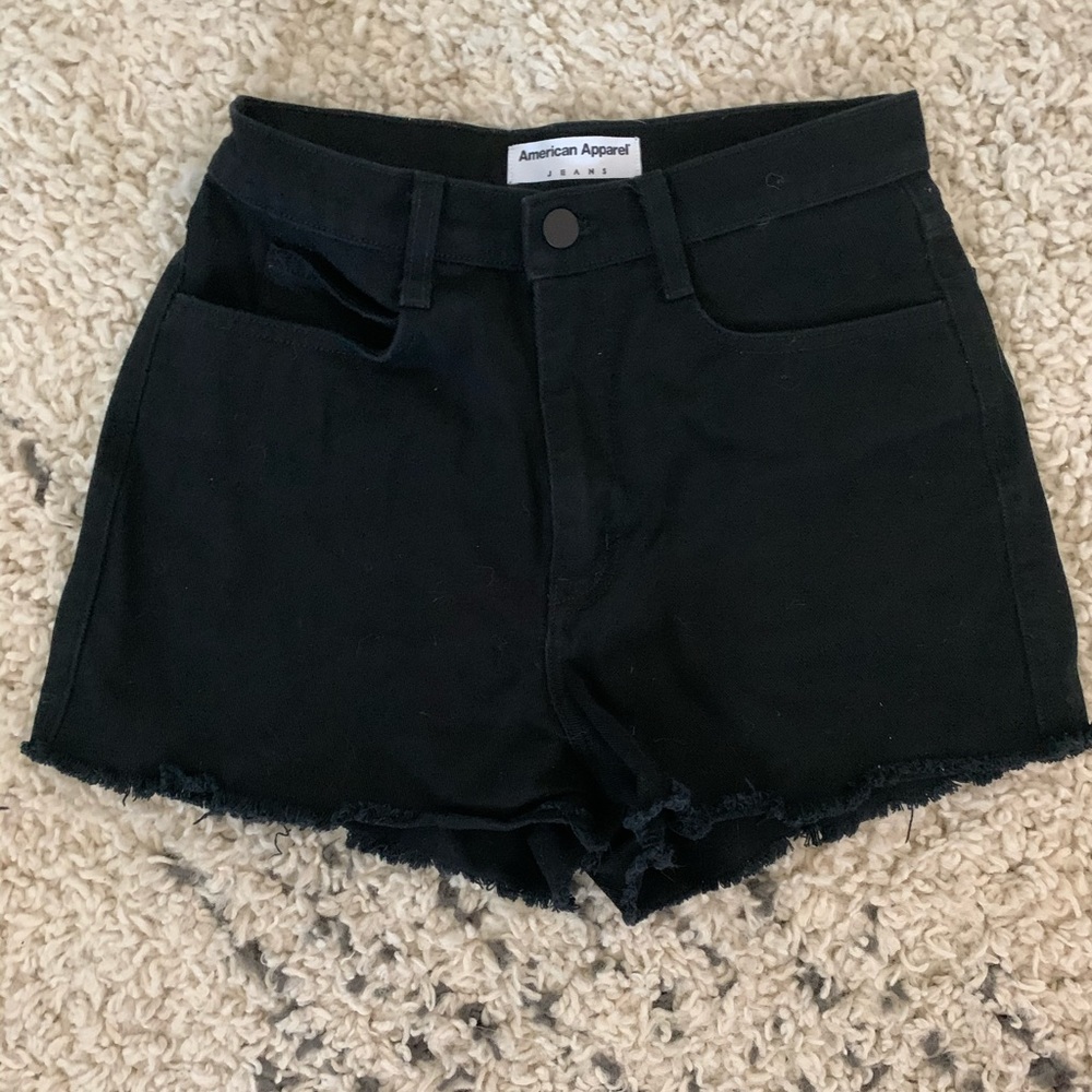 ✨American Apparel high-wasted Jean Shorts ✨